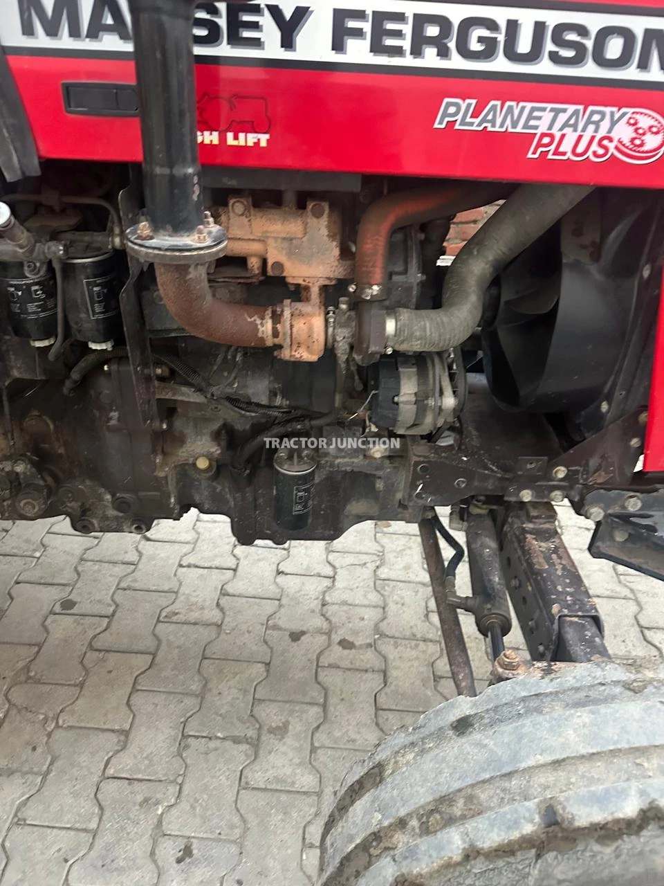 मॅसी फर्ग्युसन 9500 2WD