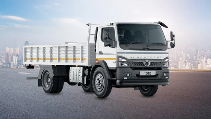 BharatBenz 1015R Right
